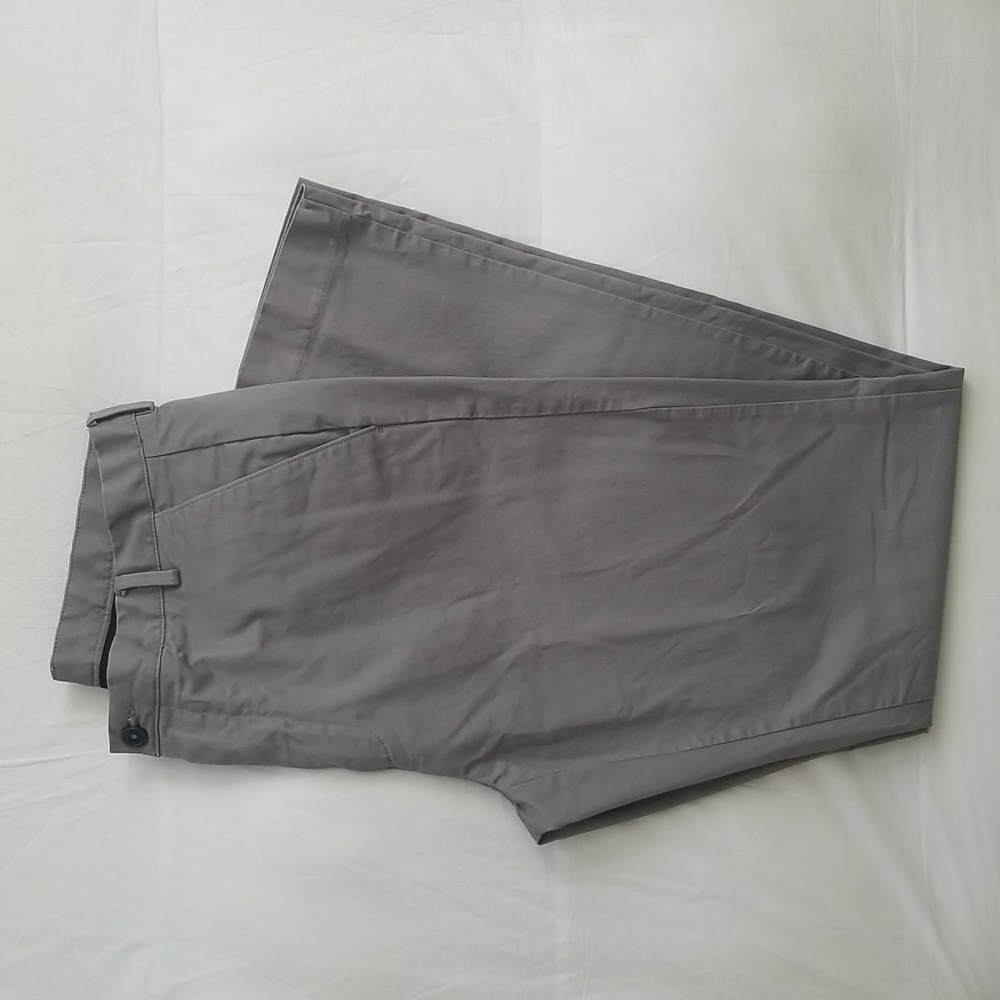 Calvin Klein, Mens Slacks, Gray Sz: 34x34